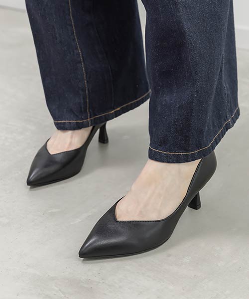 【走れる美脚パンプス】ポインテッドトゥ×Vカットパンプス