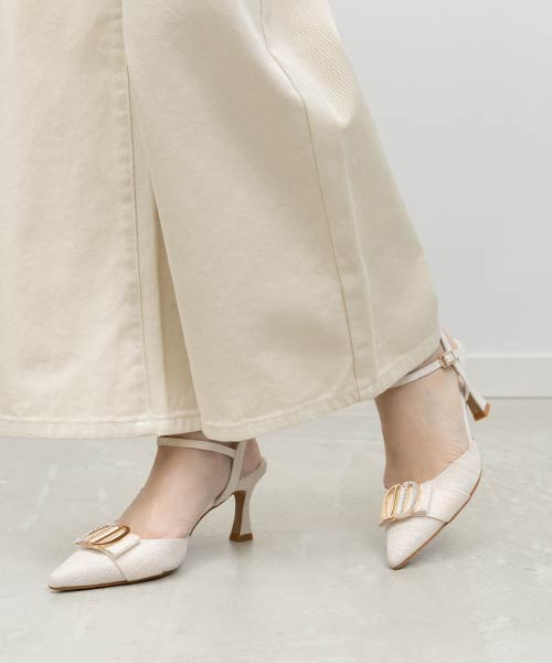 ビジューパーツストラップパンプス